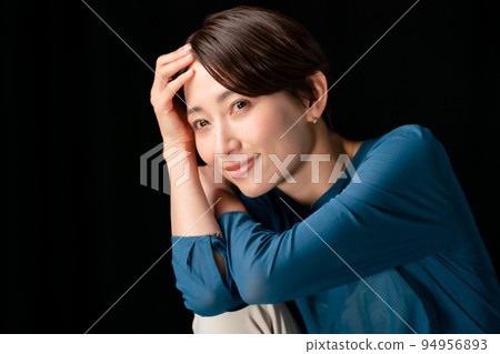 Female black background Female black background 94956893