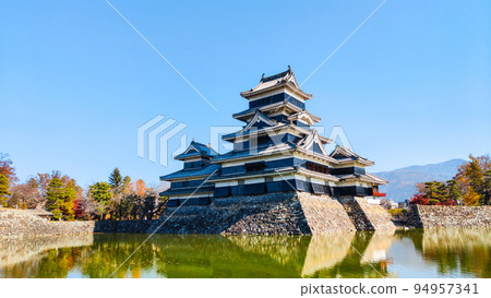 松本城（秋天） 94957341