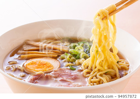 Eat soy sauce noodles Eat soy sauce noodles 94957872
