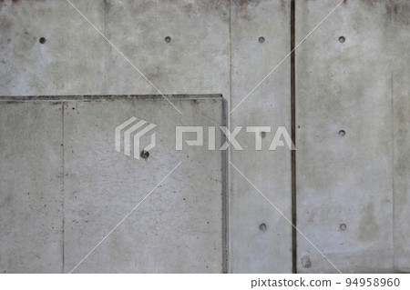 Image of exposed concrete on the outer wall 94958960