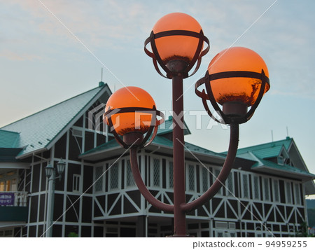 Taisho Village Romantei in the evening when the street lights are lit Taisho Village Romantei in the evening when the street lights are lit 94959255