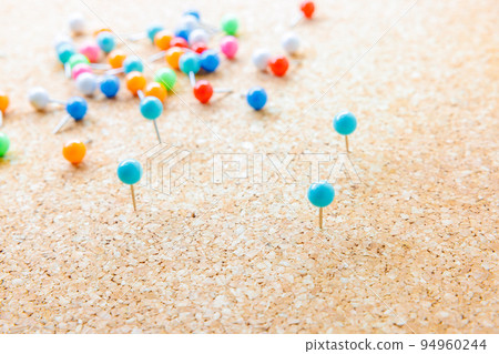 round pin and cork board round pin and cork board 94960244