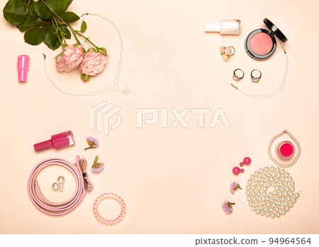 Fashionable Women's Cosmetics and Accessories Fashionable Women's Cosmetics and Accessories 94964564