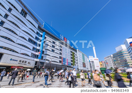 Tokyo cityscape in Japan, the world's most for 10 weeks ... Ikebukuro Station (the scene in front of the station is no longer the same as before the corona disaster) = September 26 94968349