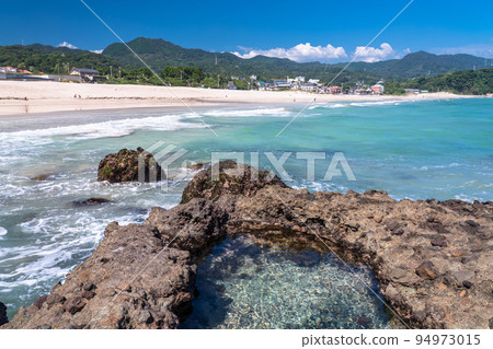 <Shizuoka Prefecture> Izu Shirahama Coast: Beautiful emerald green beach <Shizuoka Prefecture> Izu Shirahama Coast: Beautiful emerald green beach 94973015