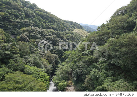 山口萩岡的一之坂大壩和金溪湖的風景 山口萩岡的一之坂大壩和金溪湖的風景 94973169