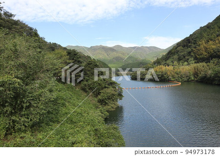 Scenery of Ichinozaka Dam and Lake Kinkei in Hagiokan, Yamaguchi Scenery of Ichinozaka Dam and Lake Kinkei in Hagiokan, Yamaguchi 94973178