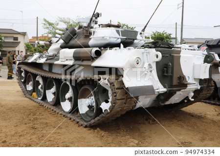 Rear view of JGSDF Type 74 tank with winter camouflage 94974334