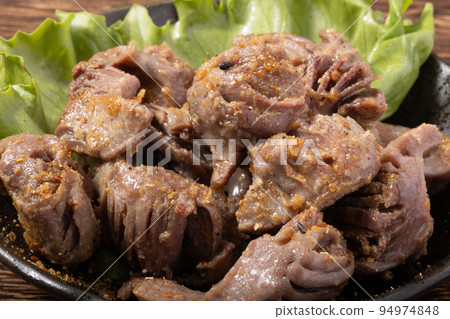 Grilled gizzard with salt 94974848