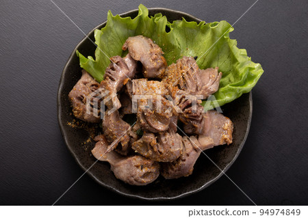 Grilled gizzard with salt 94974849