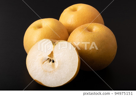 Toyomizu pear 94975151