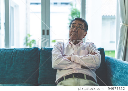 煩惱 苦惱 擔心 94975832