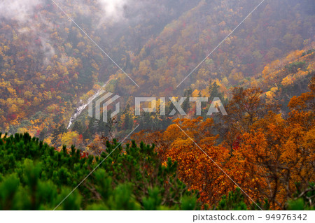 Magnificent Autumn Scenery from the Observation Deck of Amagyo Falls Magnificent Autumn Scenery from the Observation Deck of Amagyo Falls 94976342
