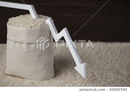 Rice export. Reducing the export of rice and cereals. World food crisis. Hunger and lack of food. Ban on the export of grain and agricultural products. Rice export. Reducing the export of rice and cereals. World food crisis. Hunger and lack of food. Ban on the export of grain and agricultural products. 94980590