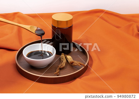 oriental, medicinal root plant, fresh ginseng oriental, medicinal root plant, fresh ginseng 94980872