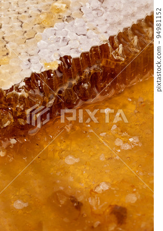 sliced honeycomb section sliced honeycomb section 94981152