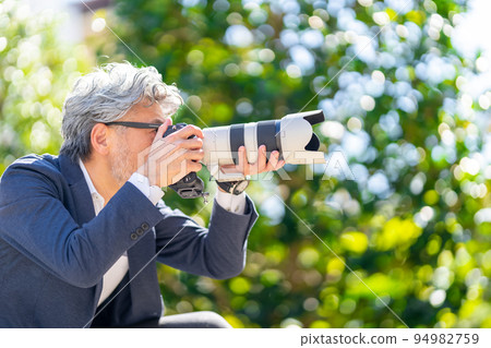 Cameraman ball bokeh Cameraman ball bokeh 94982759