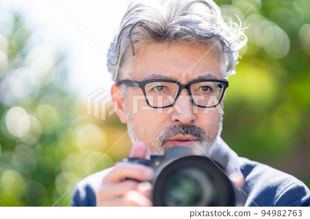 Cameraman ball bokeh Cameraman ball bokeh 94982763