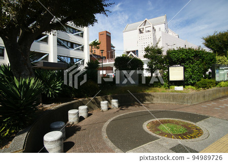 Ruins of Dr. Hebon's residence 94989726