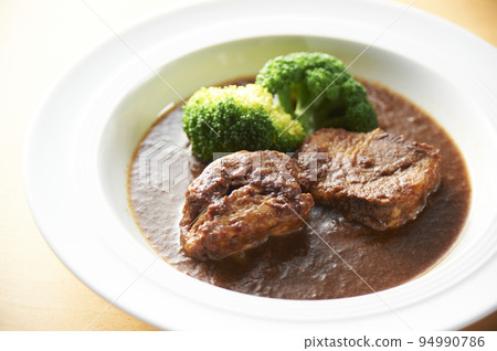 Stew plate image 94990786