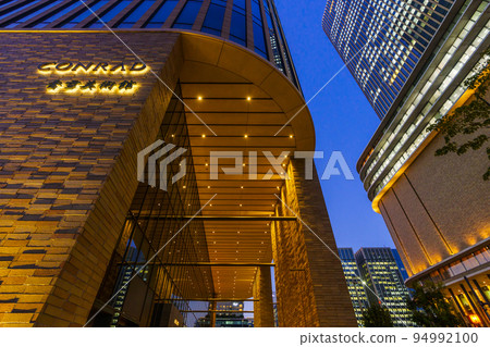 中之島摩天大樓暮光/夜景 94992100