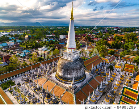 Aerial view of Wat Phra Mahathat Woramahawihan temple in Nakhon Si Thammarat, Thailand Aerial view of Wat Phra Mahathat Woramahawihan temple in Nakhon Si Thammarat, Thailand 94993299