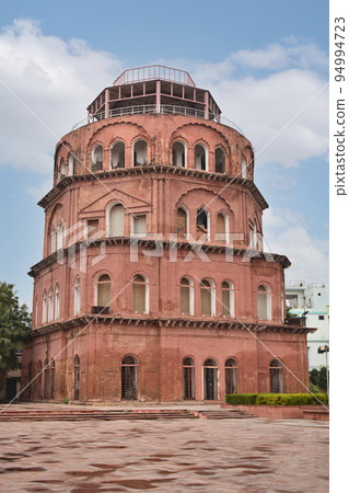Vertical view of Satkhanda, originally meant to be seven-storey-high was built in 1837 by Mohammad Ali Shah, the third King of Awadh, Husainabad, Lucknow, Uttar Pradesh. 94994723