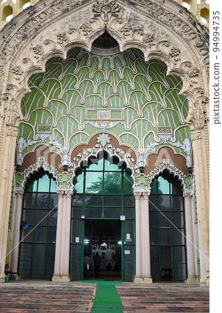 Interior of Jama Masjid built by Nawab Mohammad Ali Shah Bahadur in1839. Itis one of the oldest historical landmarks in Lucknow, Uttar Pradesh. 94994735