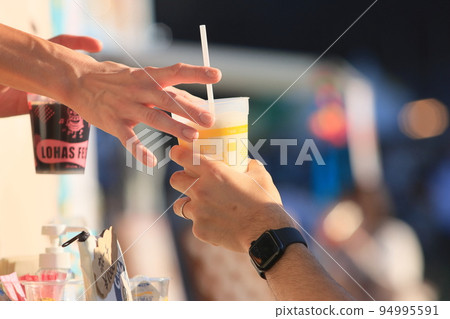 Kitchen car fresh juice, cold soft drinks, kitchen car 94995591