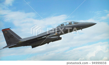 Plastic model McDonnell Douglas F-15E Strike Eagle formation flight sky back 94999838