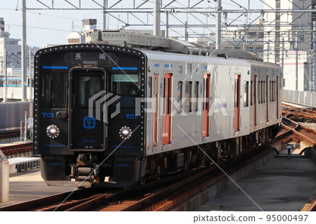 Nagasaki Main Line YC1 series (Nagasaki Station) 95000497