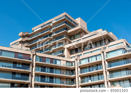 Knokke Heist, Flemish Region - Belgium - Geometric construction of contemporary real estate 95001303