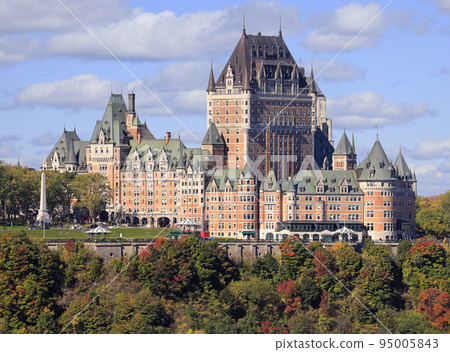 Chateau Frontenac surrounded by autumn colorful leaves, Canada 95005843