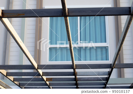 Steel roof structure. Build a room addition Steel roof structure. Build a room addition 95010137