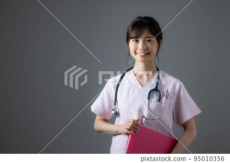 nurse nurse 95010356