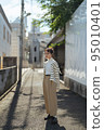 站在後巷的女人 95010401
