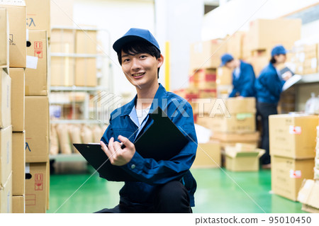 Business Factory Manufacturing Warehouse Distribution Transportation Packing 95010450