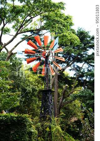 Minato-no-Mieruoka Park French Mountain Windmill Minato-no-Mieruoka Park French Mountain Windmill 95011803