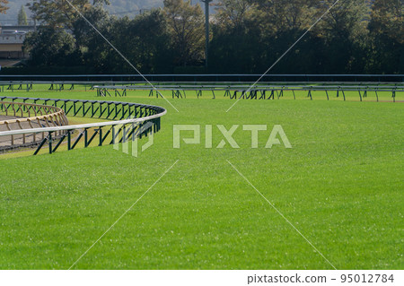 賽馬場賽馬場 95012784