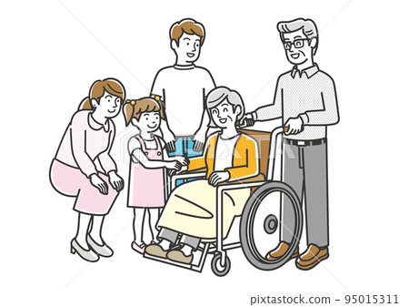 An elderly mother in a wheelchair who is on good terms with a three-generation family 95015311