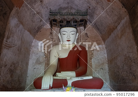 緬甸蒲甘蘇拉瑪尼寺內的佛像 95017296