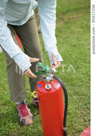 訓練如何使用消化系統 訓練如何使用消化系統 95017356