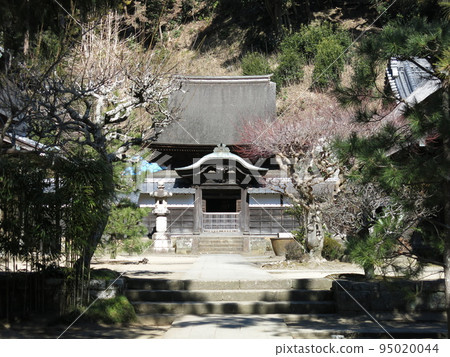 National treasure reliquary hall at Engakuji Temple in Kamakura City 95020044