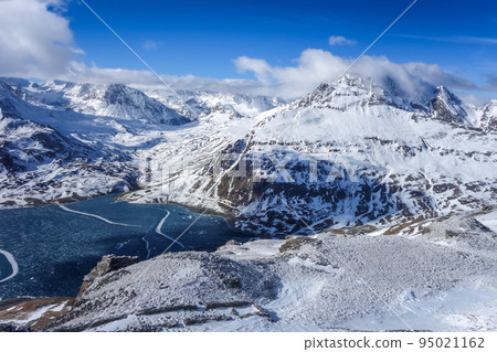 Mont-Cenis Lake in the french alps Mont-Cenis Lake in the french alps 95021162