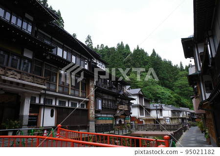 Townscape of Ginzan Onsen during the day Townscape of Ginzan Onsen during the day 95021182