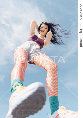 低角度運動員女人 低角度運動員女人 95024272