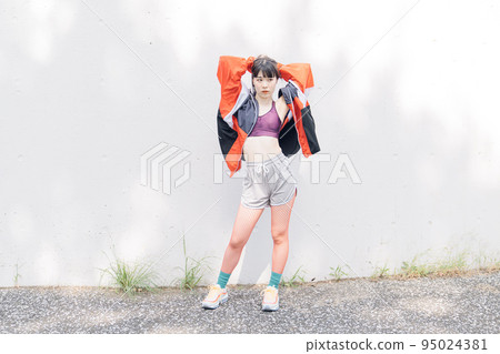 Cool image of a woman in sports fashion 95024381