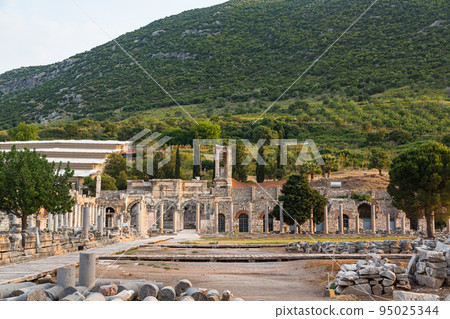 Commercial agora at the ruins of the ancient city of Ephesus, Turkey Commercial agora at the ruins of the ancient city of Ephesus, Turkey 95025344