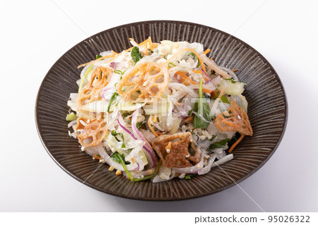 Lotus root and potherbs salad Lotus root and potherbs salad 95026322