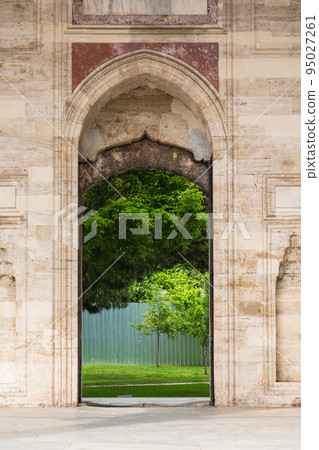 伊斯坦布爾老城的土耳其 Shezade Camii 伊斯坦布爾老城的土耳其 Shezade Camii 95027261